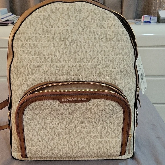Michael Kors | Bags | Michael Kors Cream And Brown Monogram  display picture 3